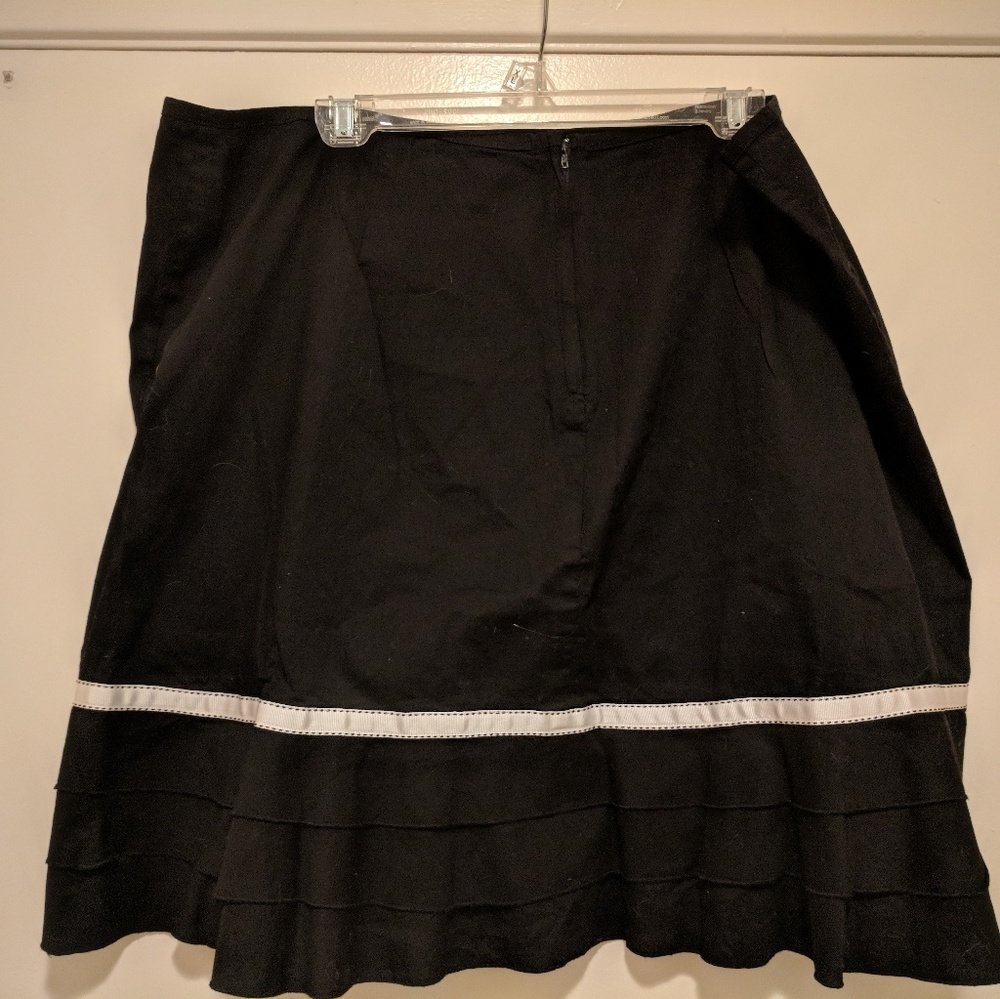 Cute Ruffle Skirt - Picture 4 of 4